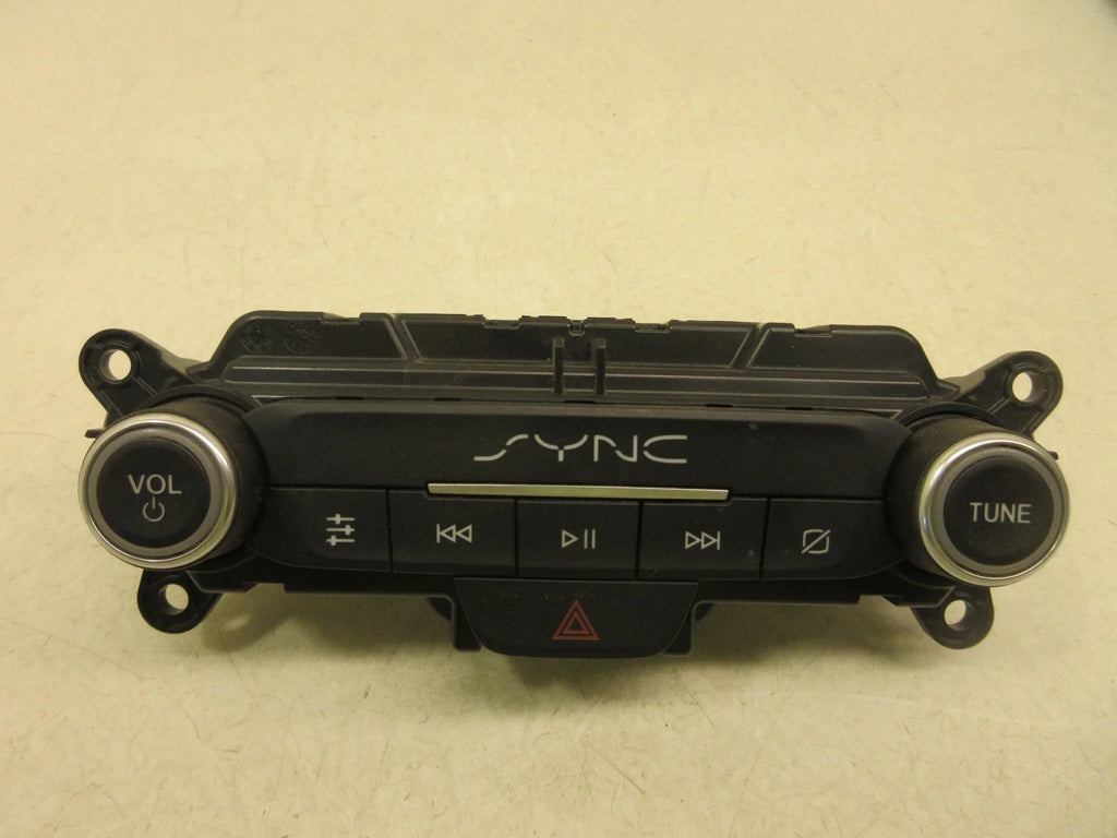 Pre-Owned 19 20 21 Ford Transit Connect Audio Radio Control Panel 6.5" Sizecreen OEM LKQ (Good)