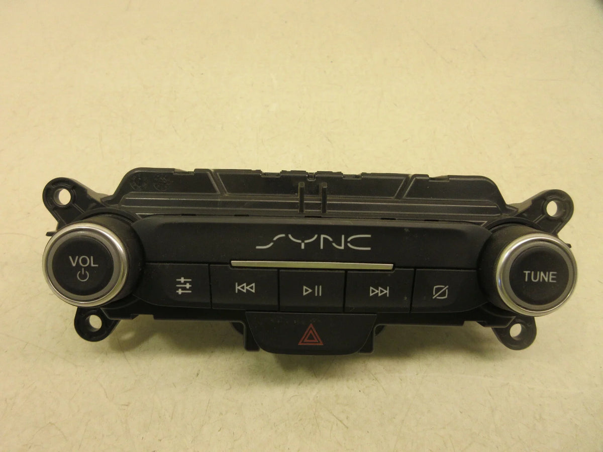 Pre-Owned 19 20 21 Ford Transit Connect Audio Radio Control Panel 6.5" Sizecreen OEM LKQ (Good)