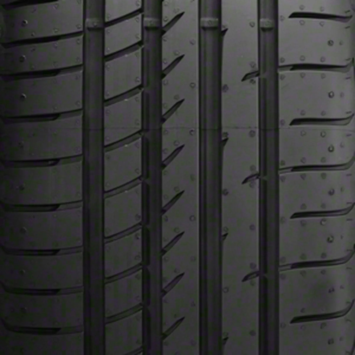 Goodyear Eagle F1 Asymmetric 2 UHP Sizeummer 235/40ZR19 92Y Passenger Tire
