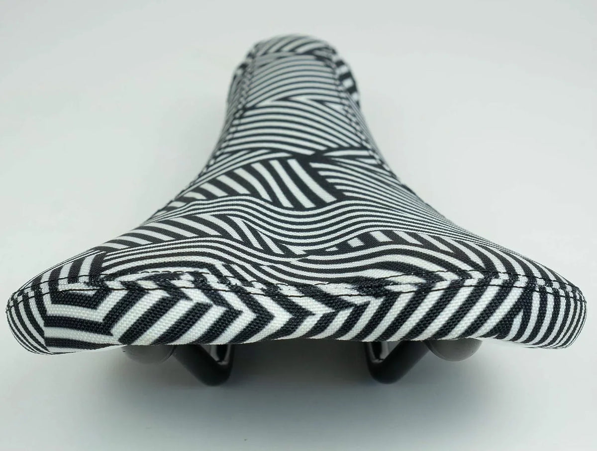 Charge Bikes Sizepoon saddle, CrMo - dazzle